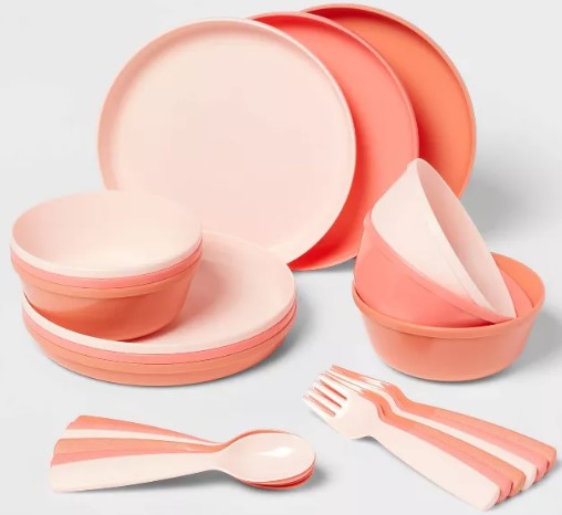 24pc-plastic-dinnerware-serving-set-pillowfort