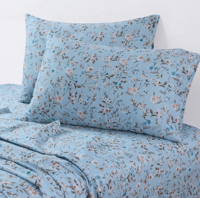 armoire-collection-scalloped-sheets-sets-white