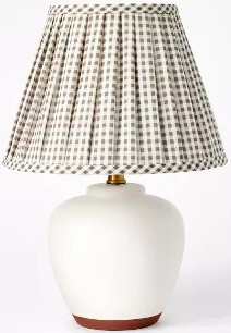 ceramic-table-lamp-with-gingham-print