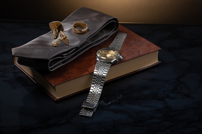 Statement Pieces: Best Fashion Jewelry for Men