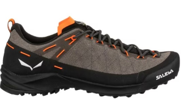 salewa-wildfire-canvas-approach-shoes-mens arcteryx-beta-ar-jacket-mens