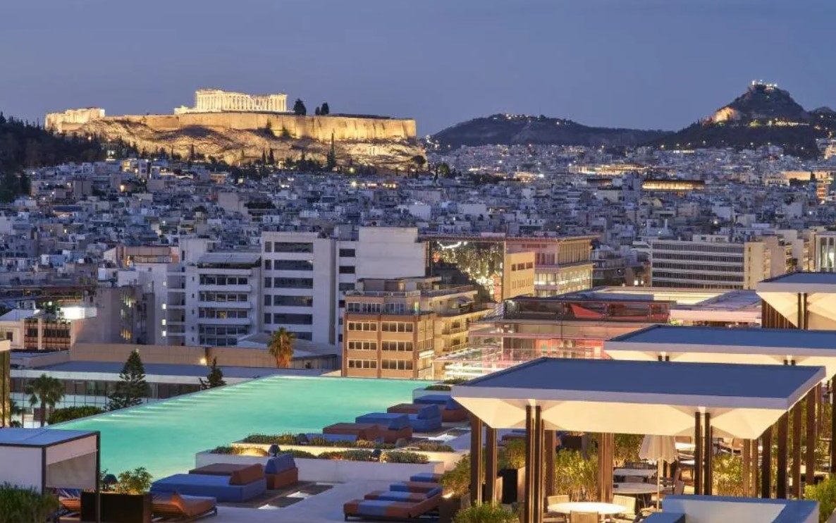 fourth-wing-by-rebecca-yarros-hardcover