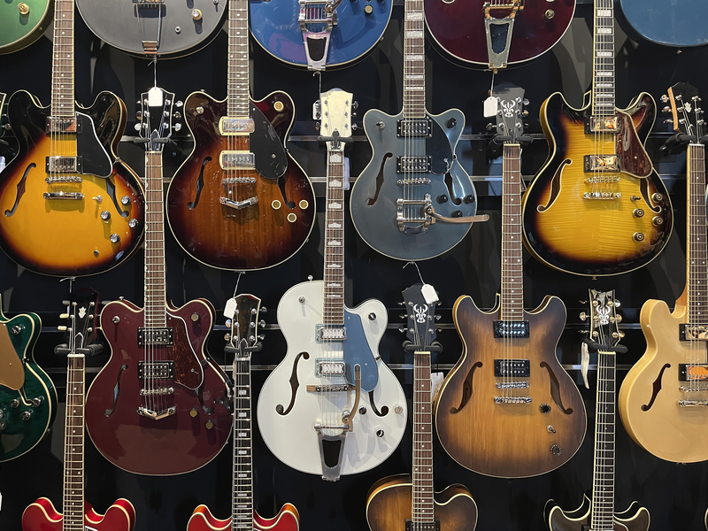 The Most Loved Hollow & Semi-Hollow Guitars on the Market