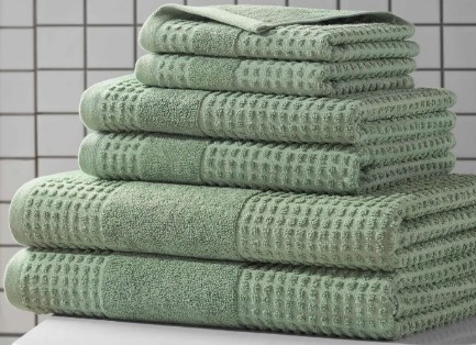 fourth-wing-by-rebecca-yarros-hardcover